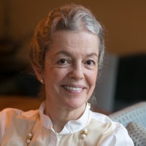 Deborah-McManus-Headshot-3.56.50 PM-Cropped